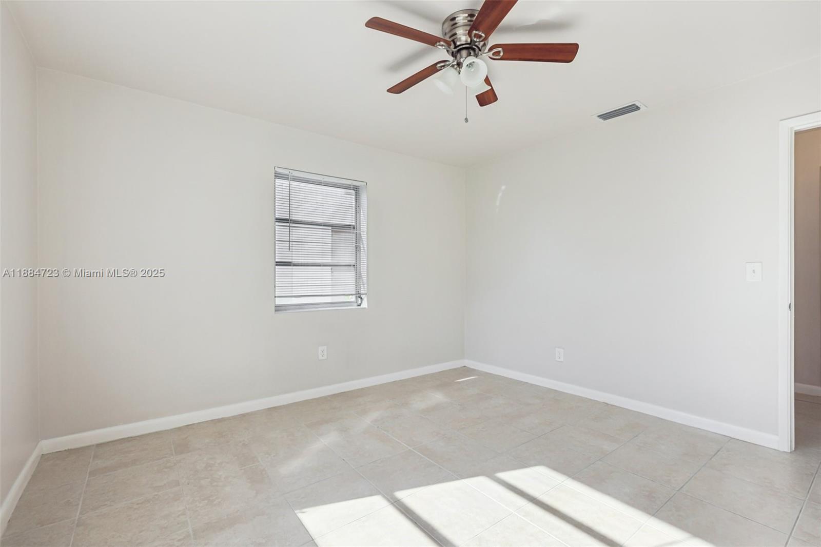 NORTH LAKE WORTH - Residential