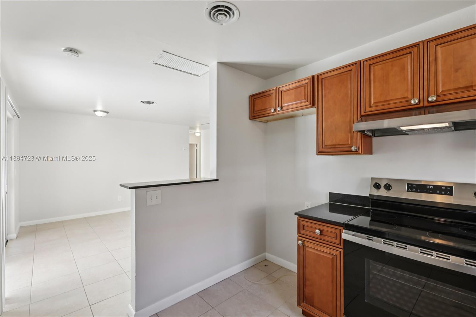 NORTH LAKE WORTH - Residential