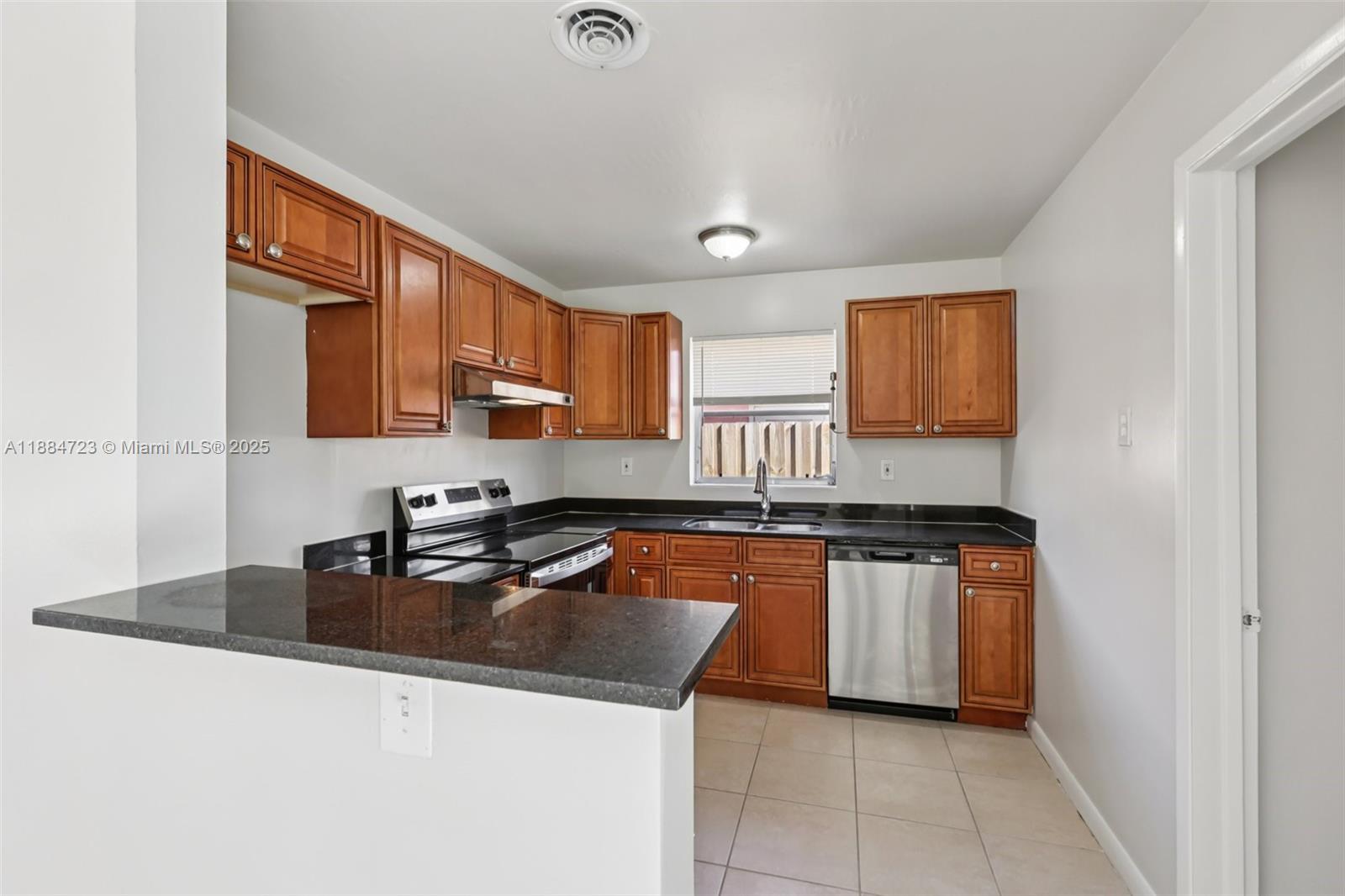 NORTH LAKE WORTH - Residential