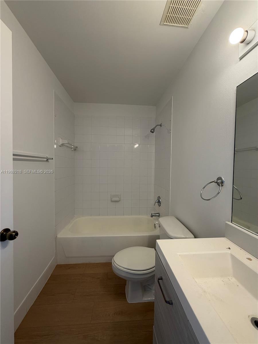 VILLA DORAL CONDO NO 5 - Residential Lease