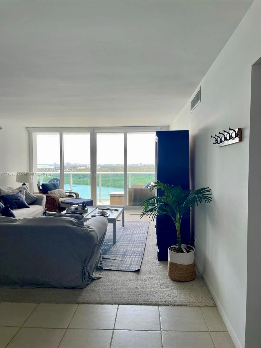 ARLEN HOUSE EAST CONDO - Residential