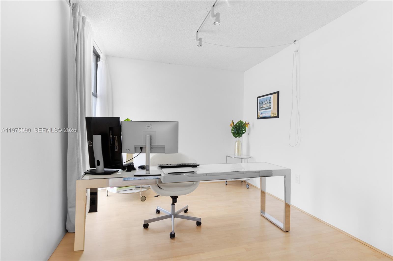 AVENTURA ELDORADO CONDO - Residential