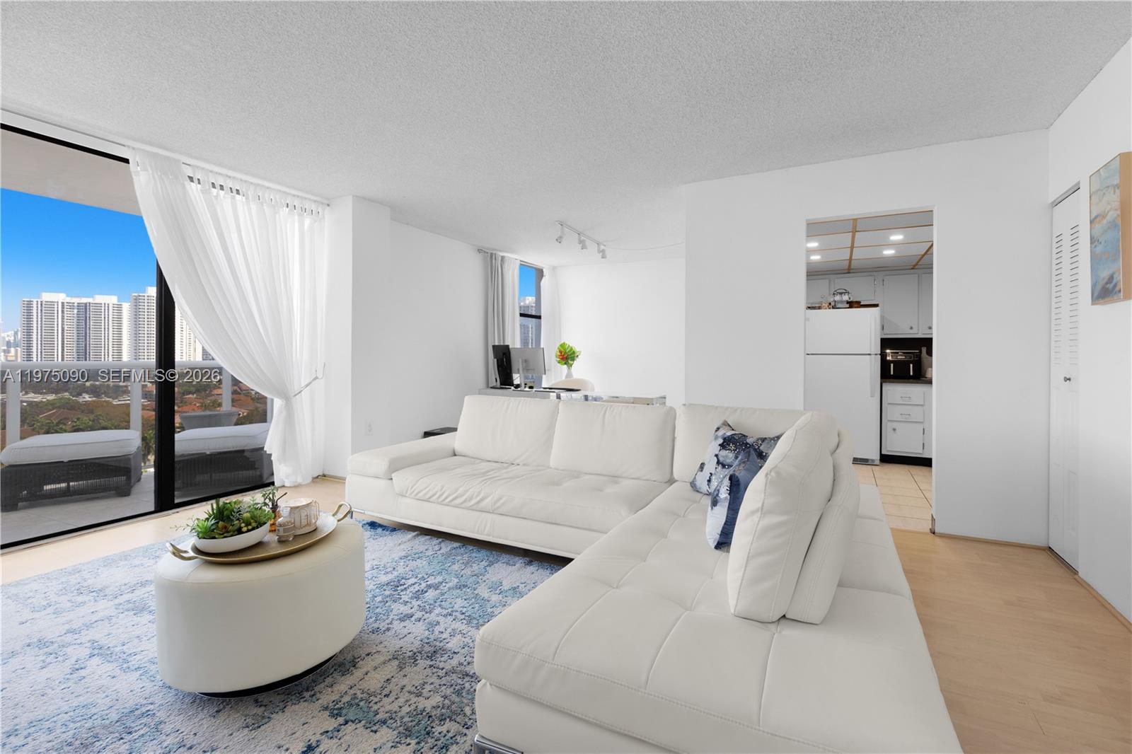 AVENTURA ELDORADO CONDO - Residential