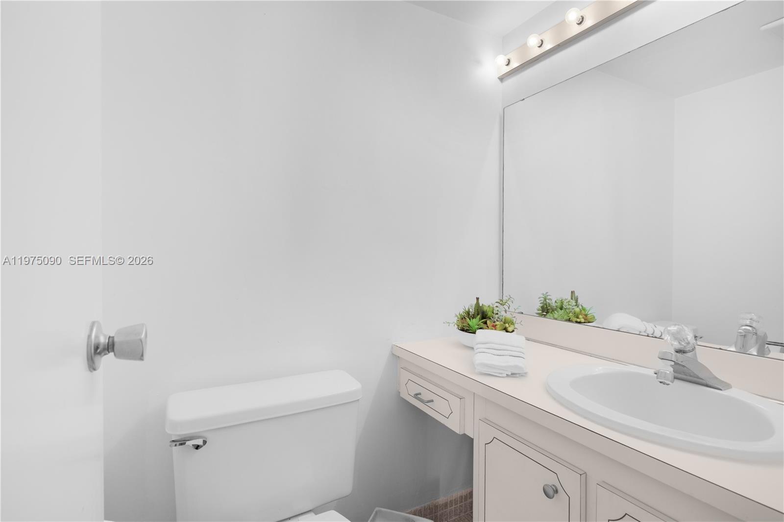 AVENTURA ELDORADO CONDO - Residential