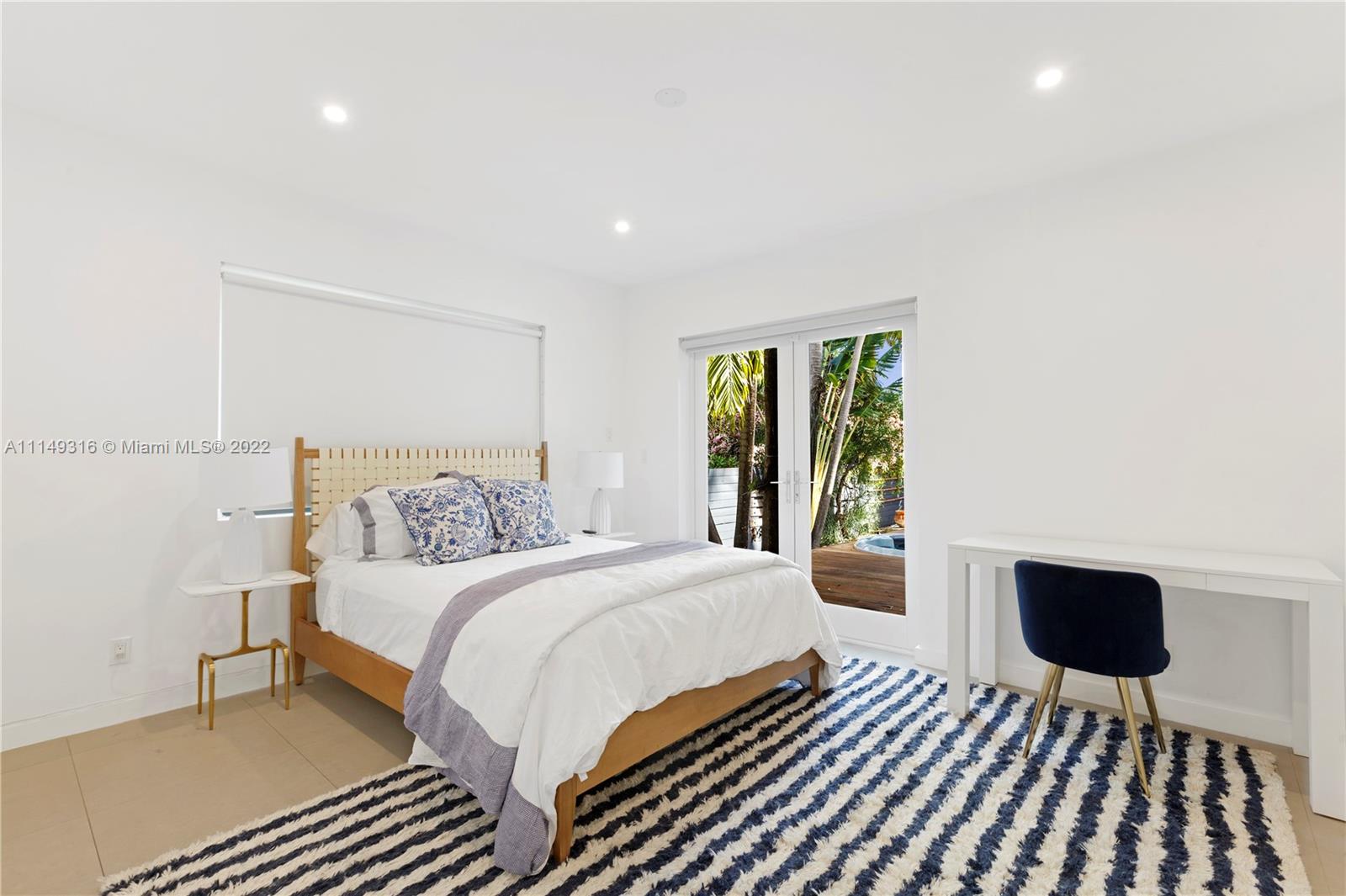 DI LIDO ISLAND - Residential Lease