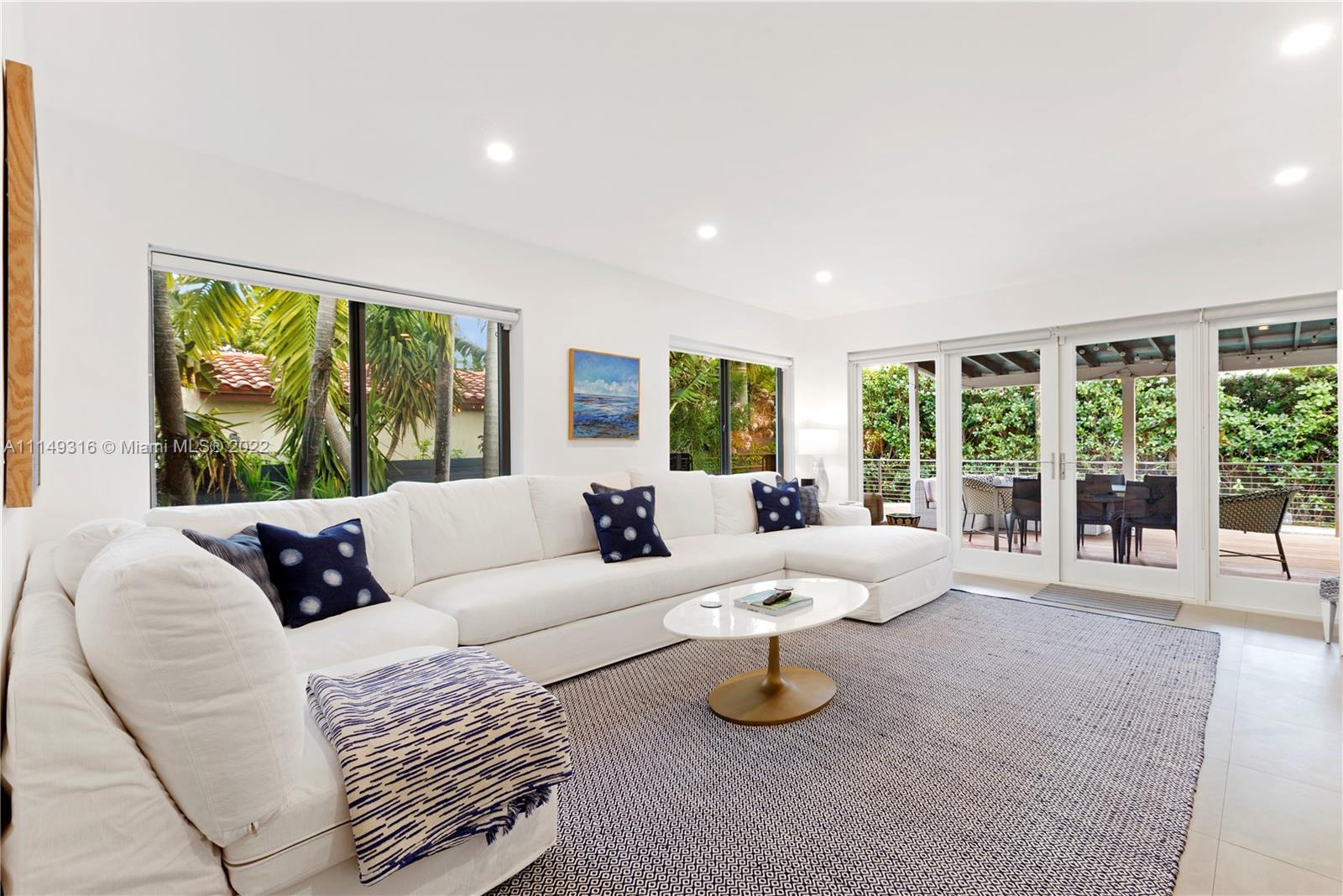 DI LIDO ISLAND - Residential Lease