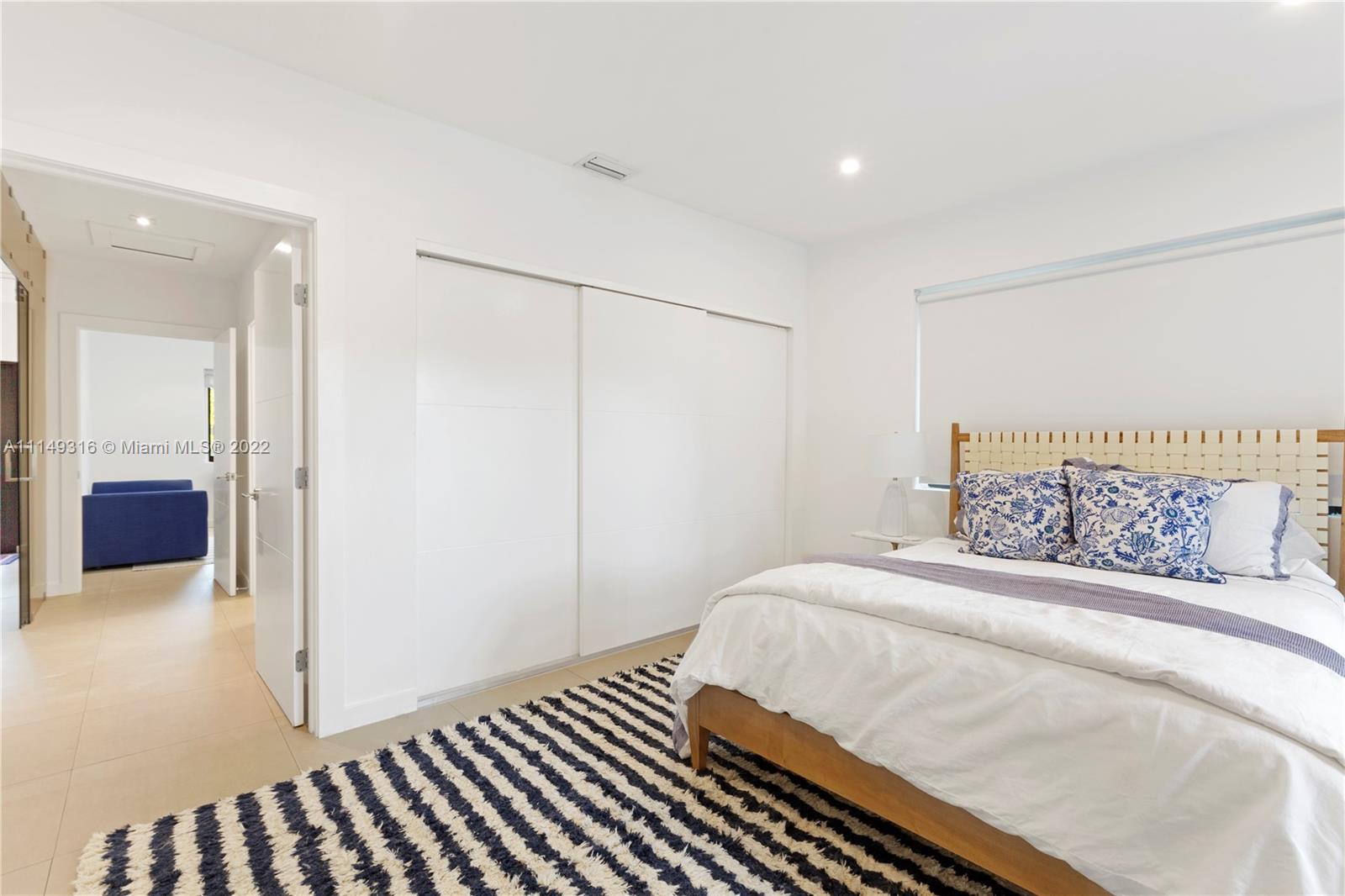 DI LIDO ISLAND - Residential Lease