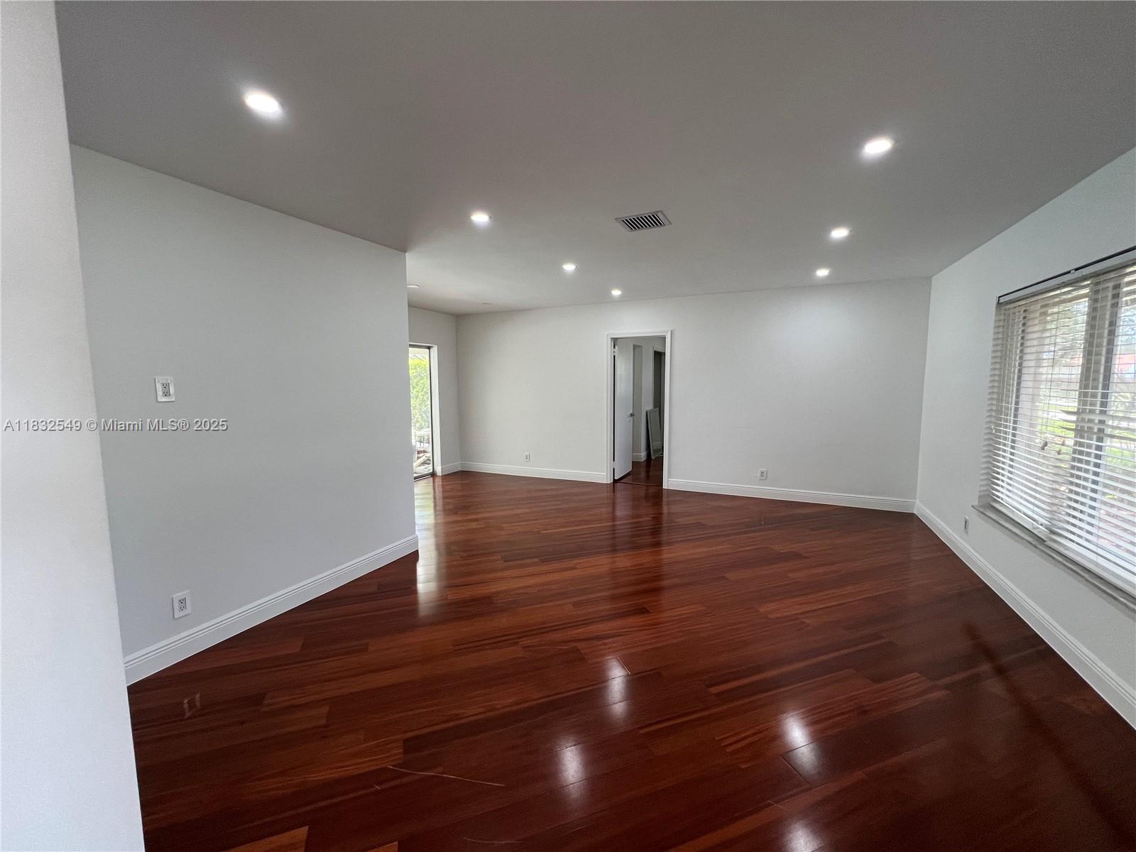 1250 SW 15th Ave 1250