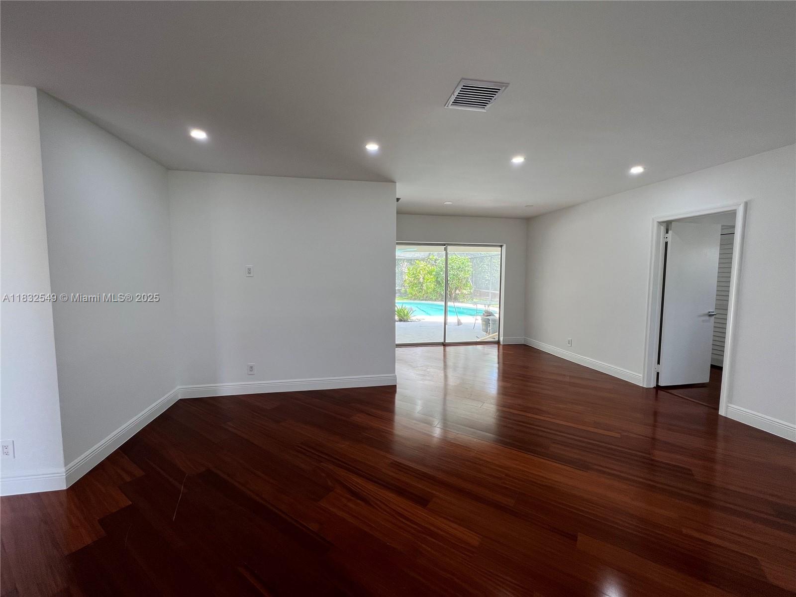 1250 SW 15th Ave 1250