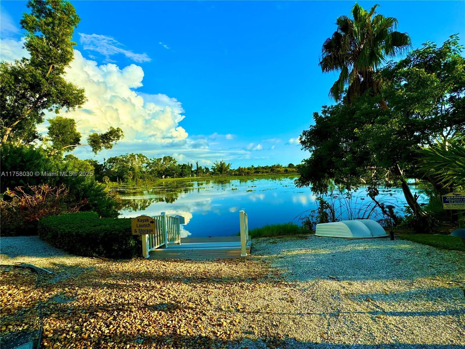 Riva Del Lago - Residential