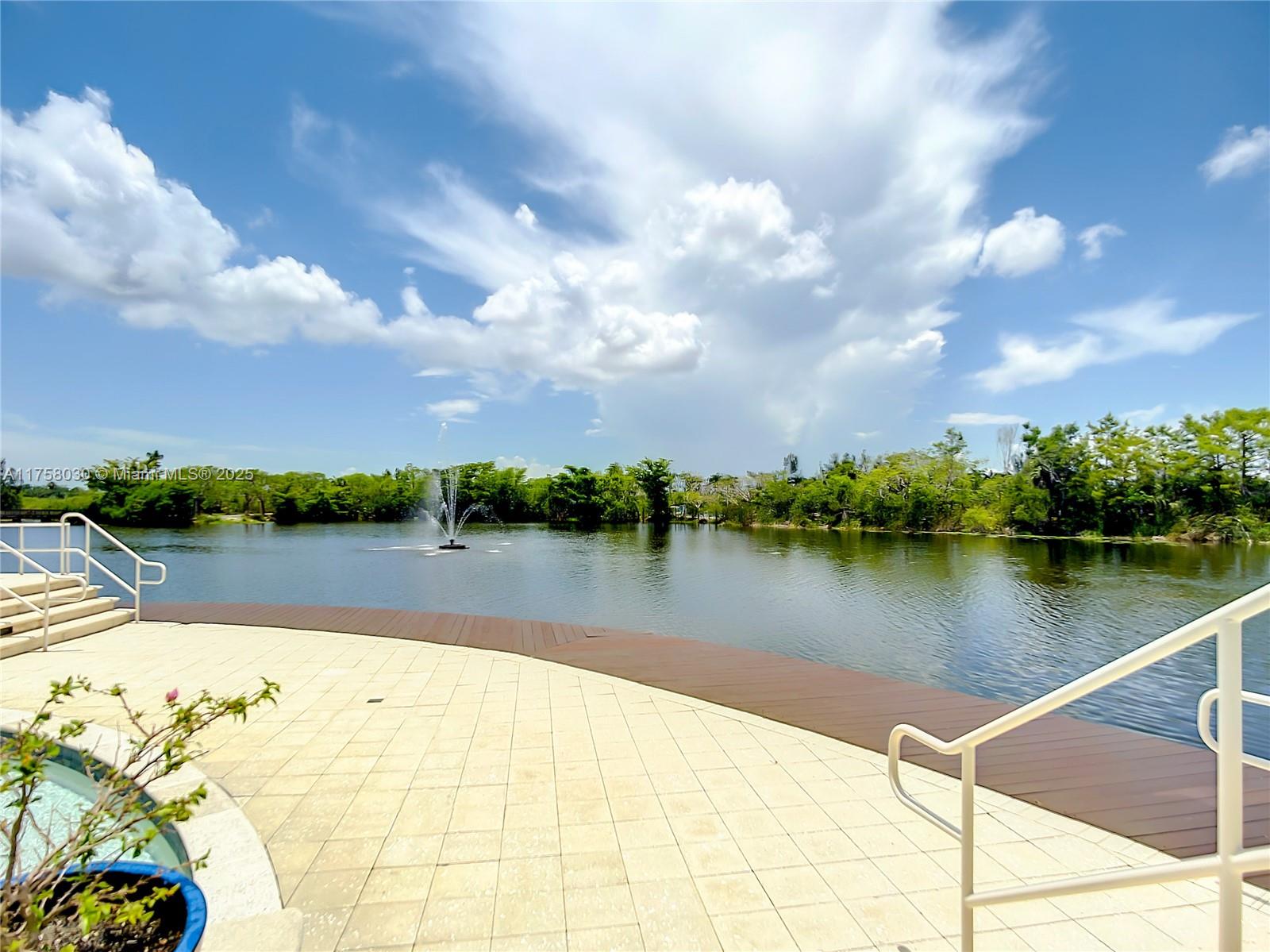 Riva Del Lago - Residential
