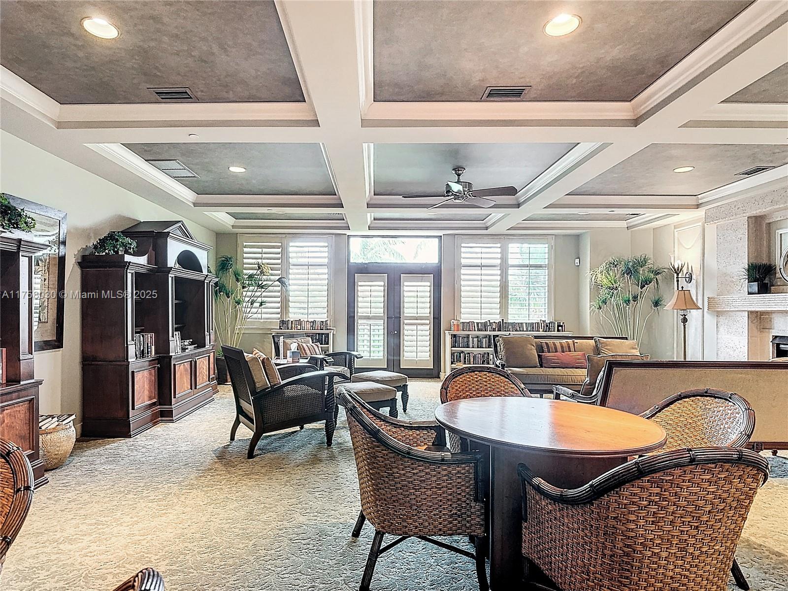 Riva Del Lago - Residential