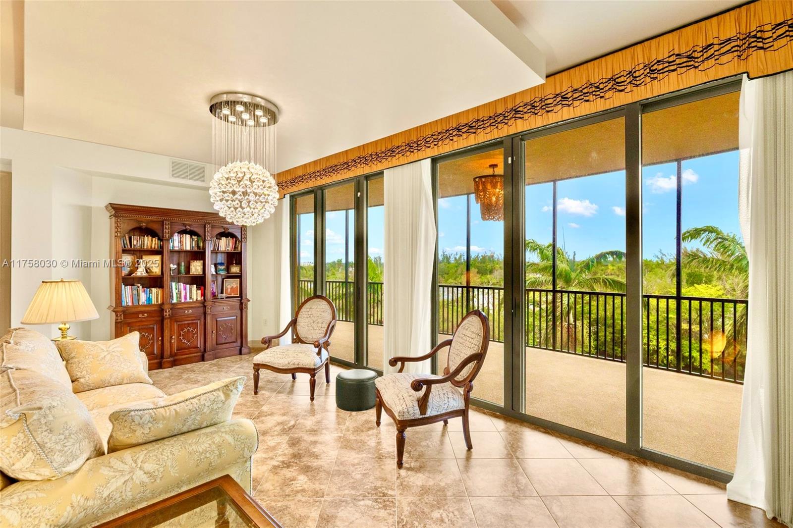 Riva Del Lago - Residential