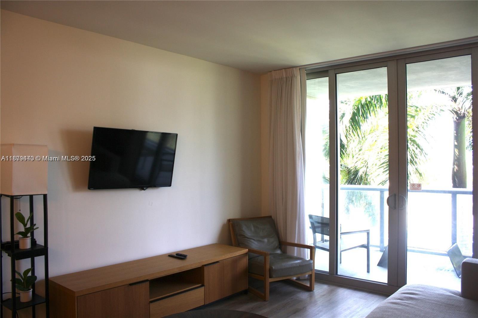 BEACHWALK CONDOMINIUM - Residential Lease