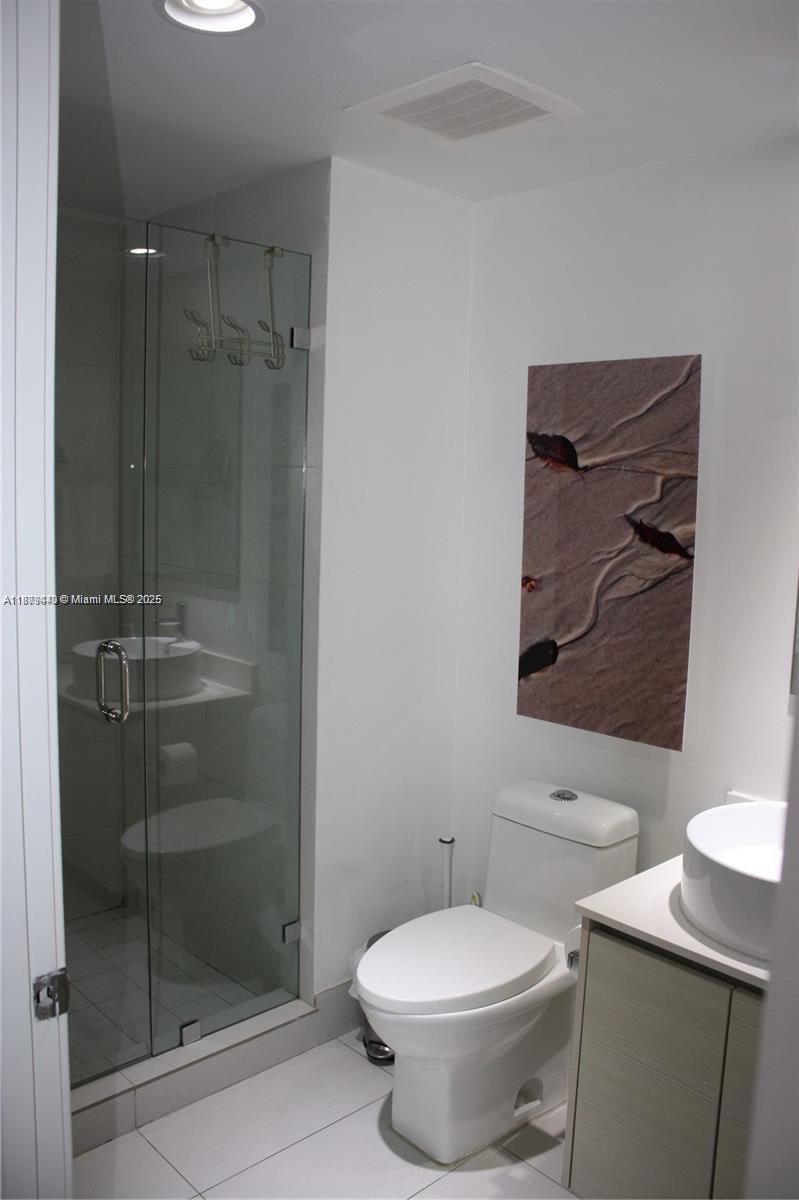 BEACHWALK CONDOMINIUM - Residential Lease