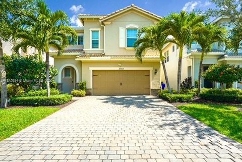 3943 Mahogany Ln Hollywood FL 33021