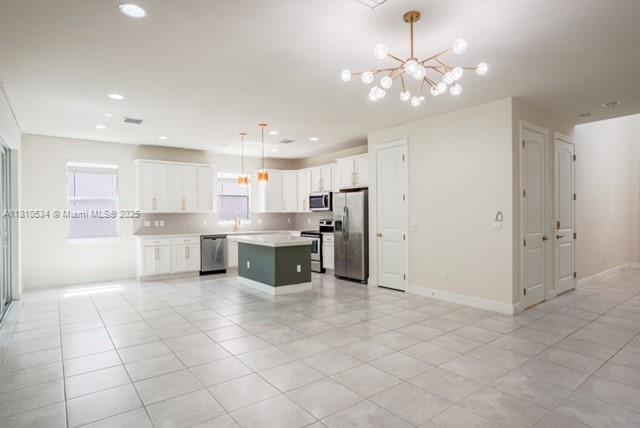 3943 Mahogany Ln