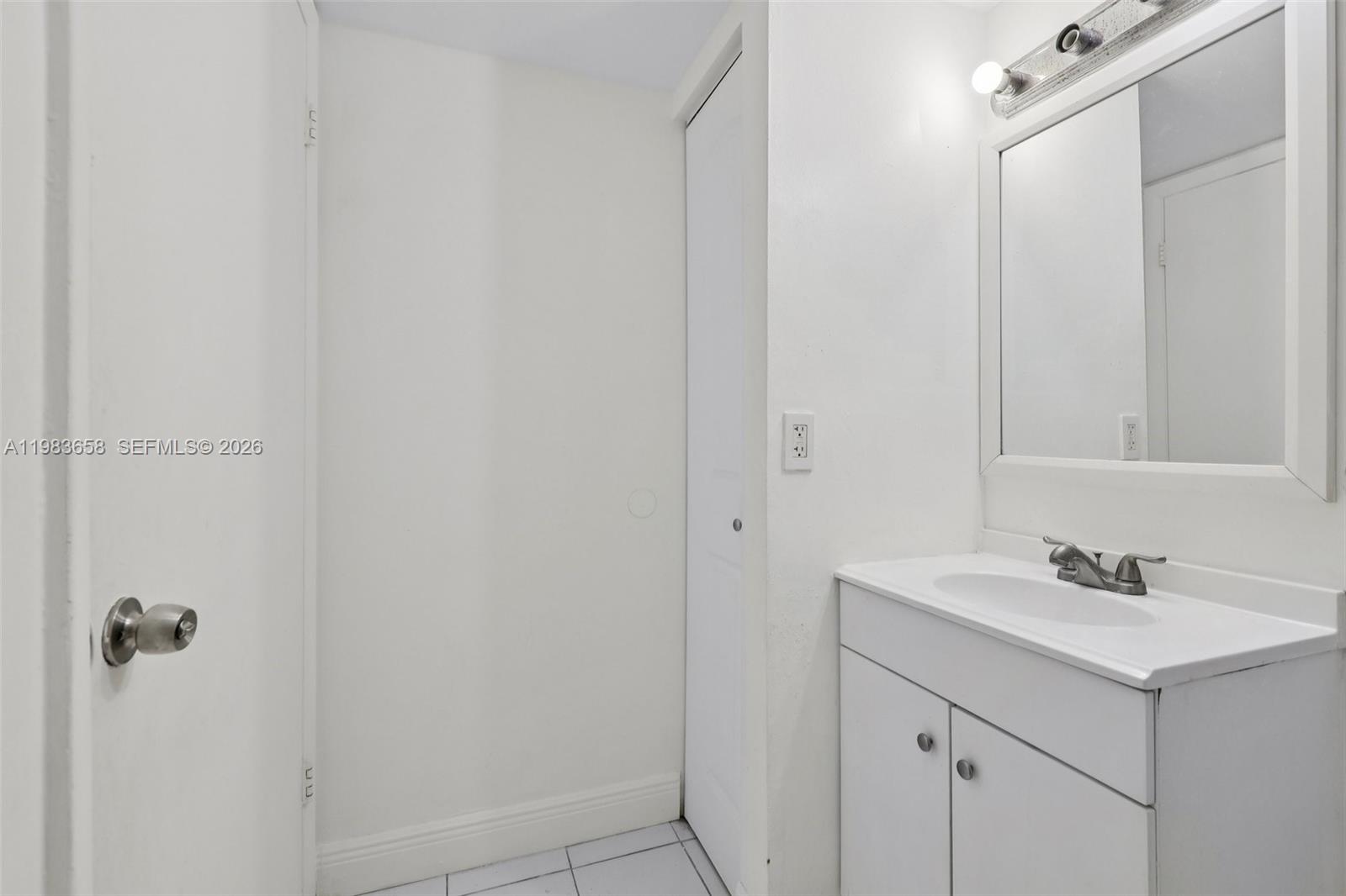 MAGNOLIA LANE CONDO - Residential