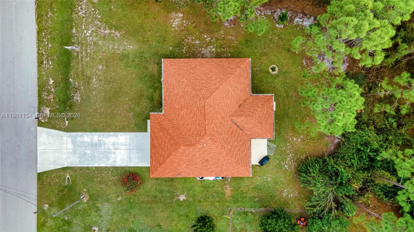 MIRROR LAKES - Residential