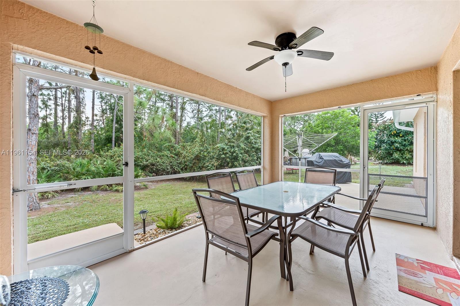 MIRROR LAKES - Residential