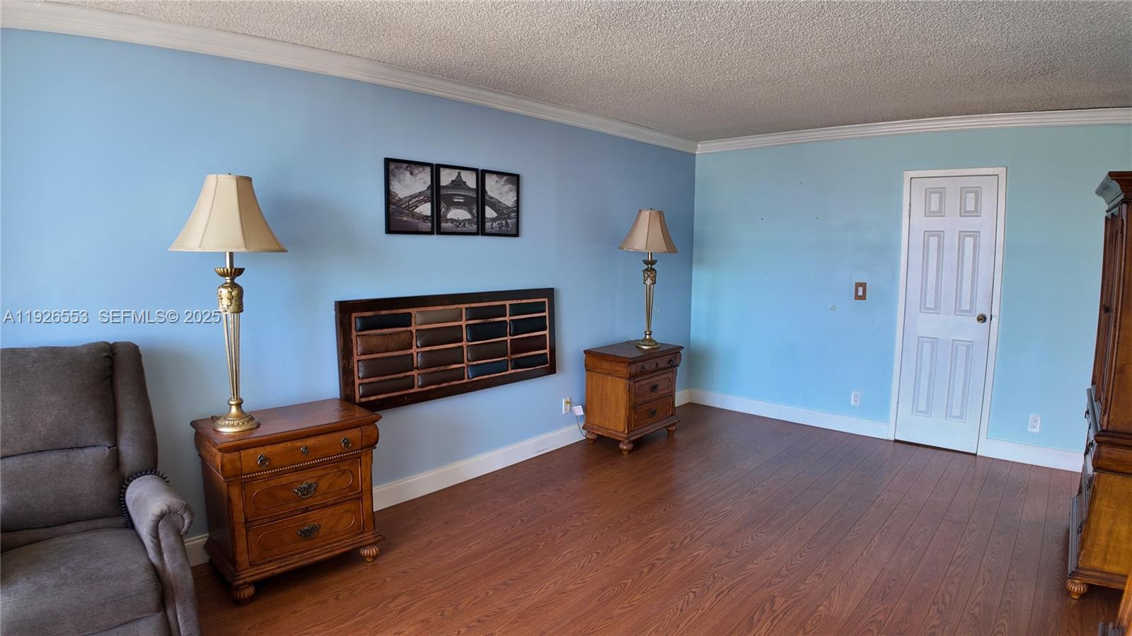 AVANT GARDE CONDO - Residential Lease