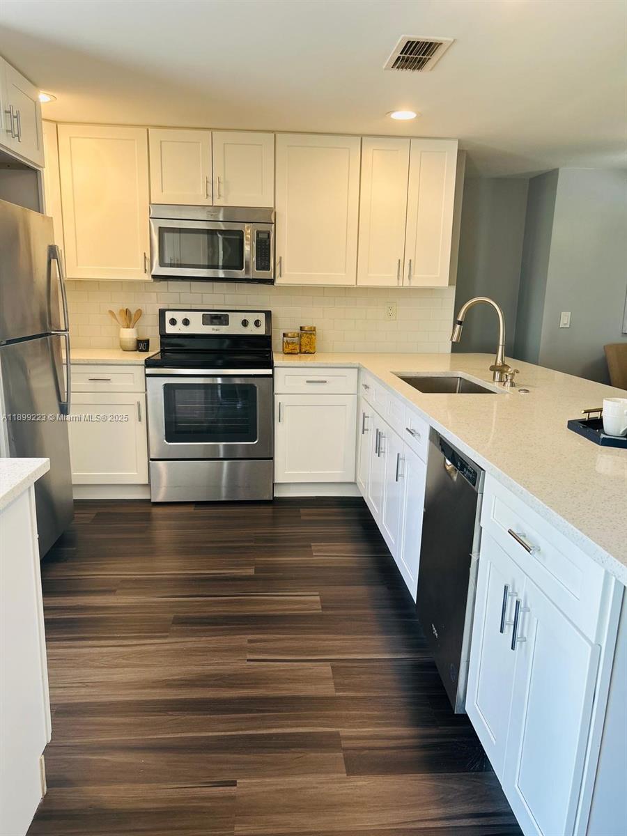 SPRING HILL UNIT 10 - Residential Lease