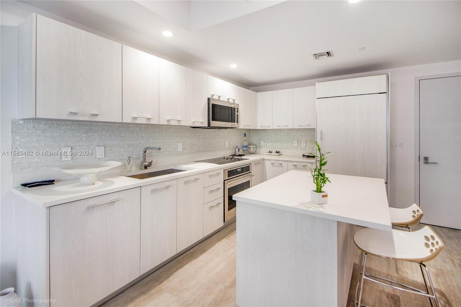 BRICKELL HEIGHTS WEST CON - Residential Lease