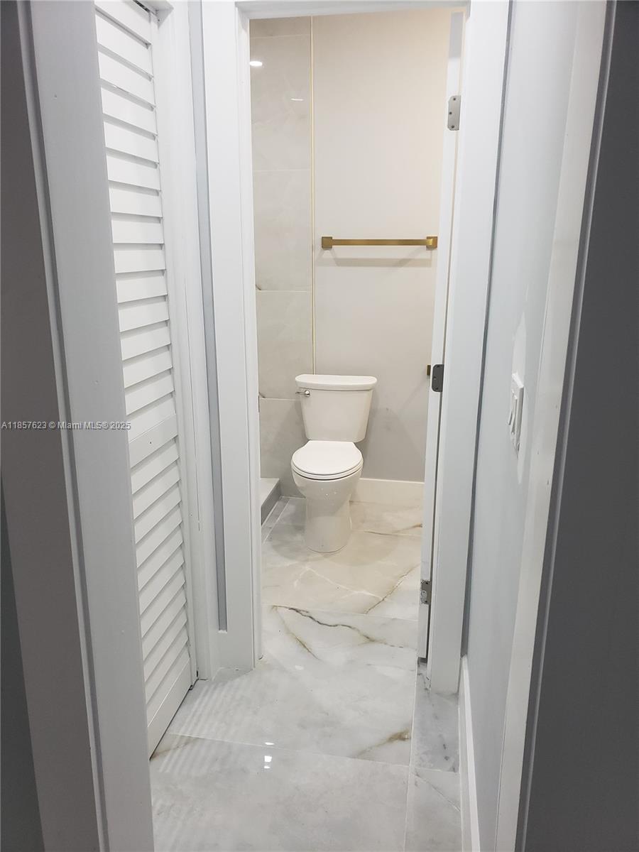 270 NE 162nd St