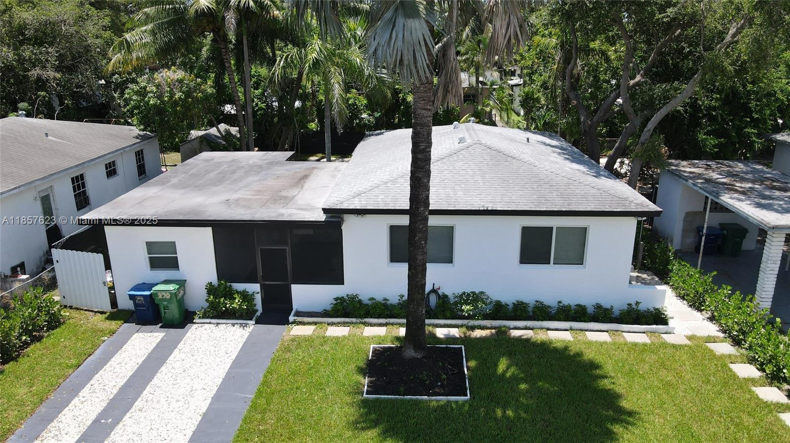 270 NE 162nd St