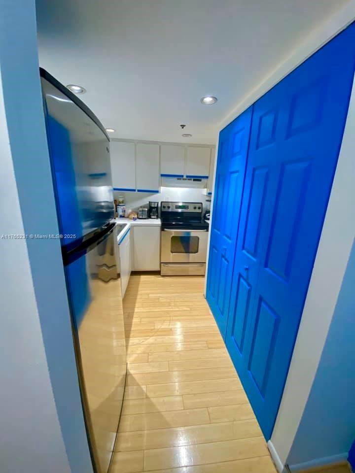 540 Brickell Key Dr 310