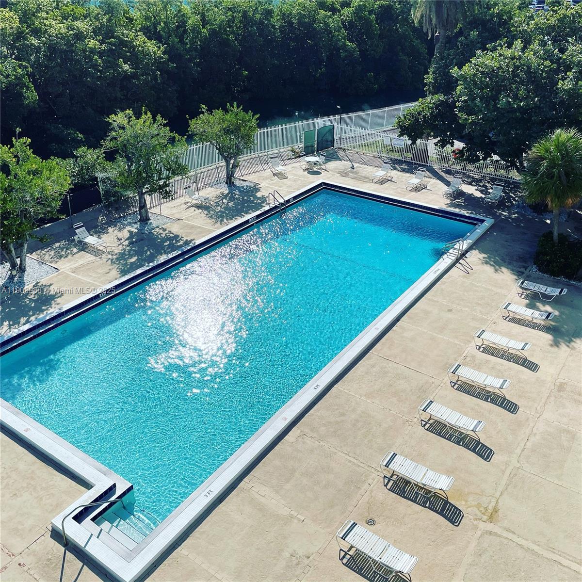 PARKVIEW POINT CONDO - Residential Lease