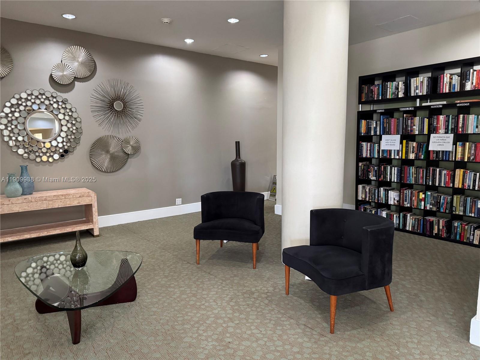 PARKVIEW POINT CONDO - Residential Lease