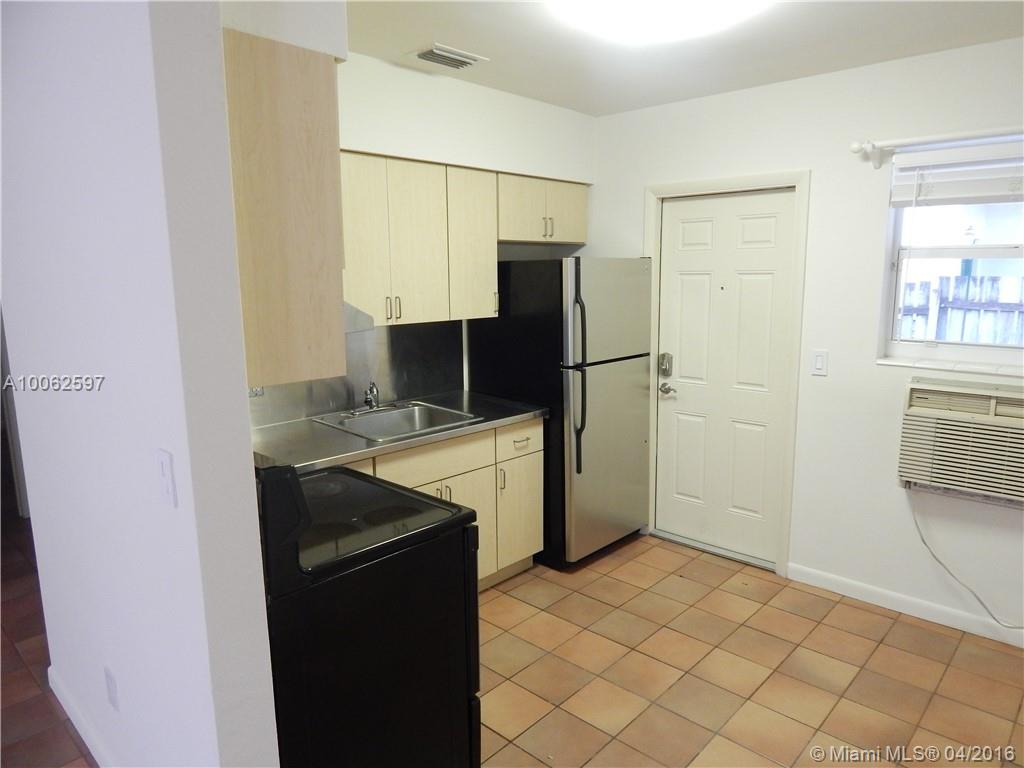 Jackson Peacocks - Residential Lease