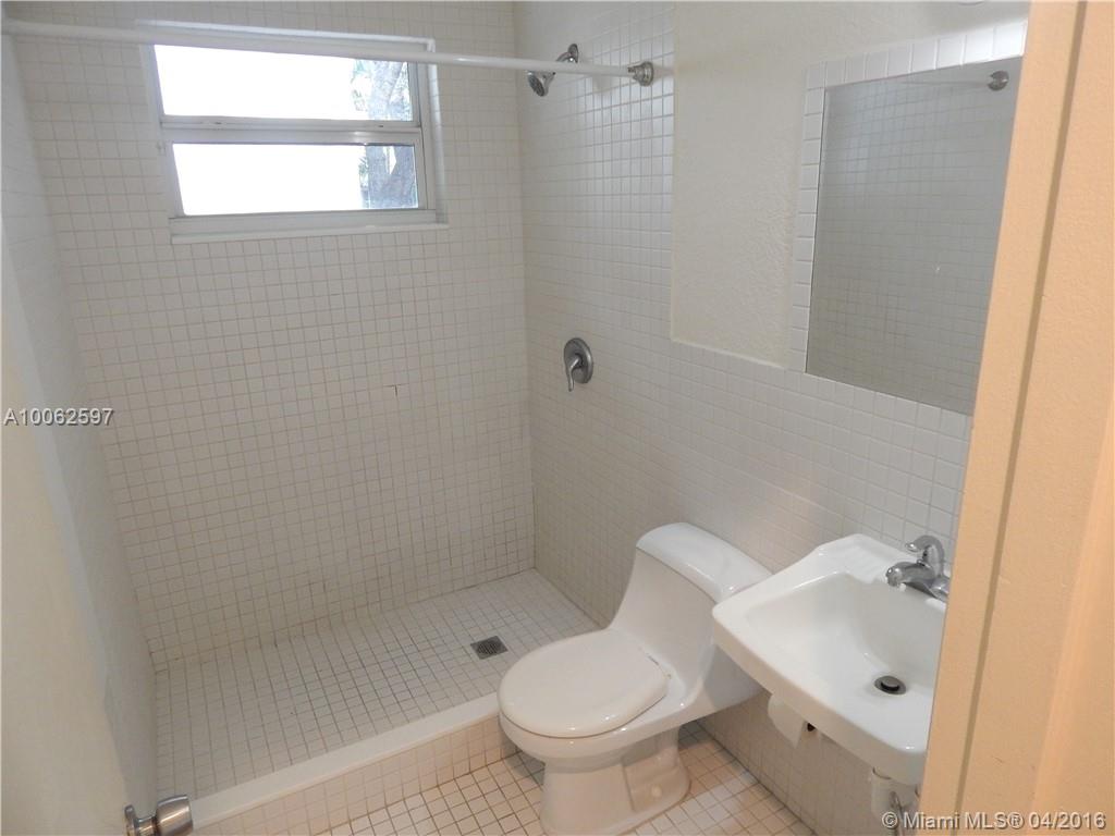 Jackson Peacocks - Residential Lease