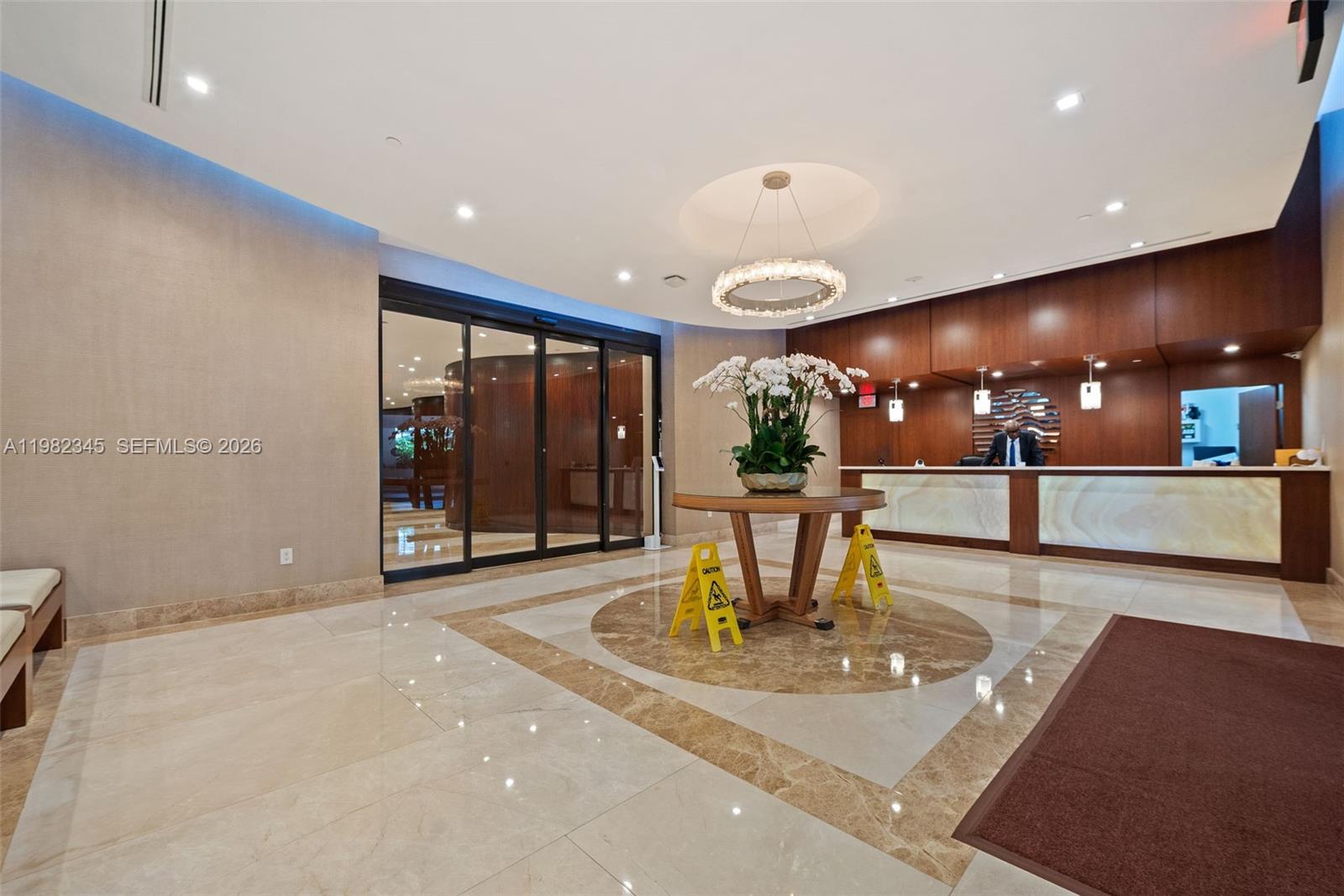 TURNBERRY ISLE SOUTH COND - Residential