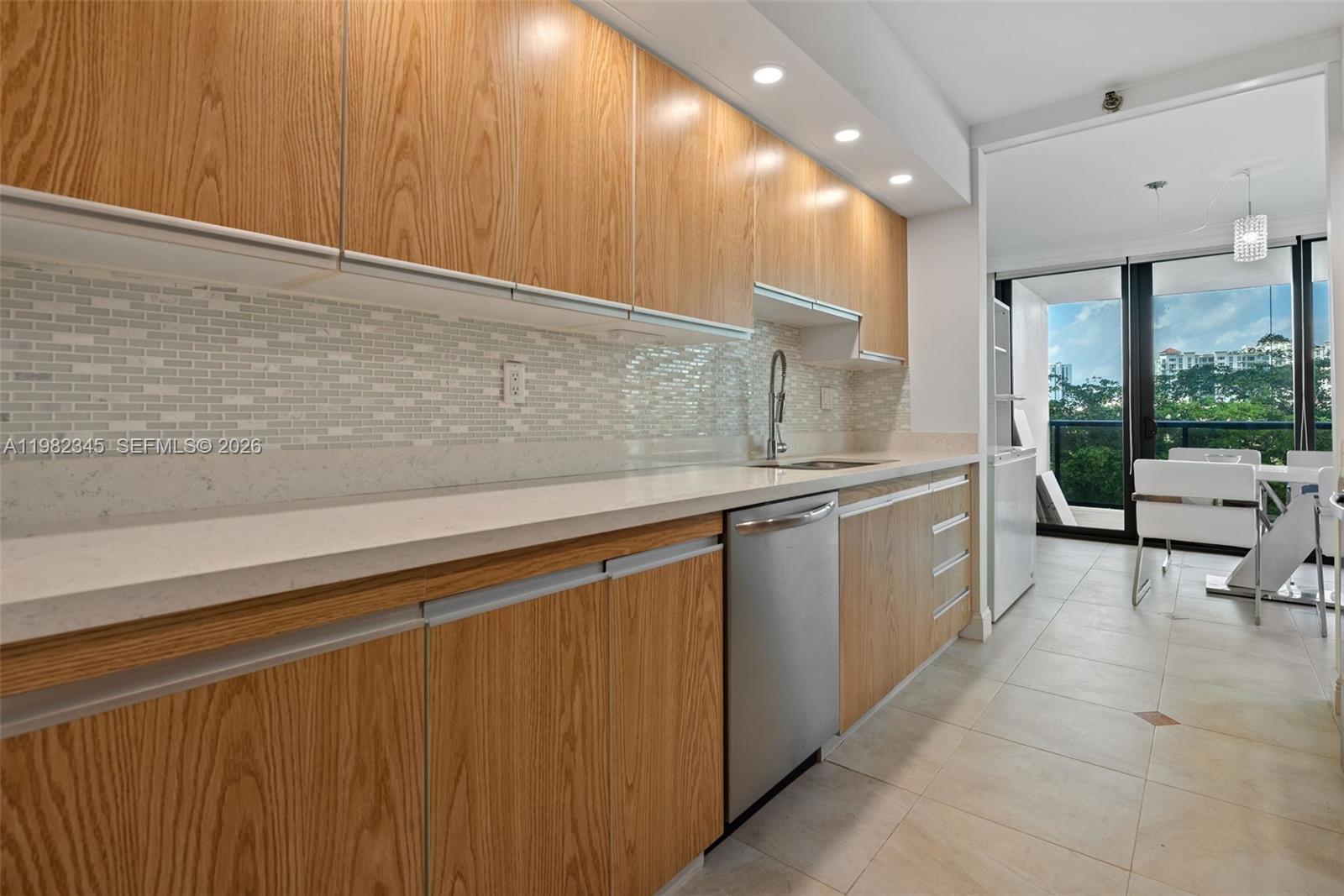 TURNBERRY ISLE SOUTH COND - Residential