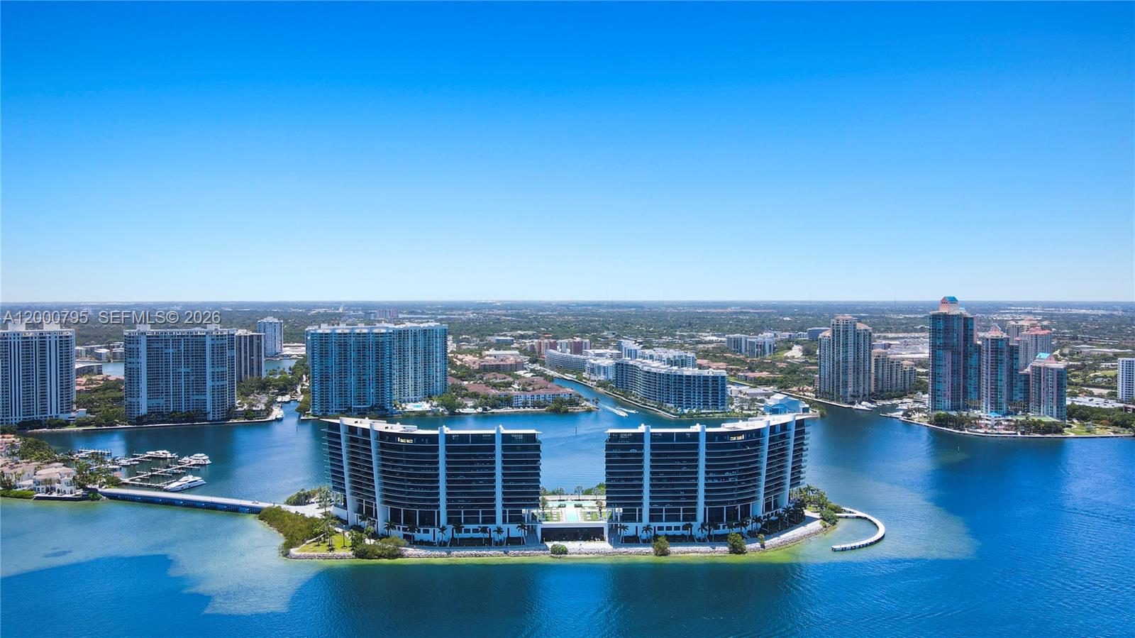 PRIVE CONDO - Residential