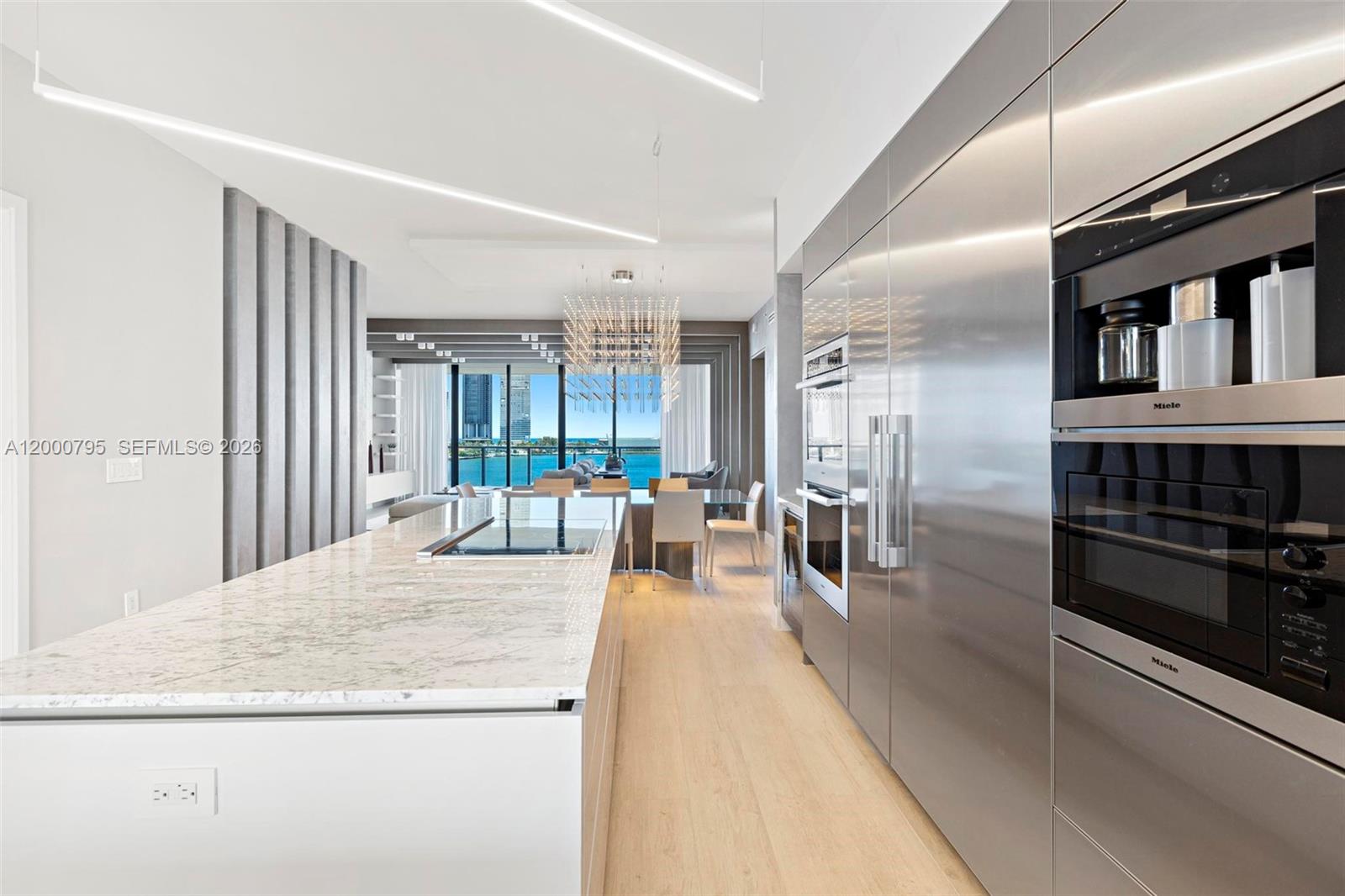 PRIVE CONDO - Residential