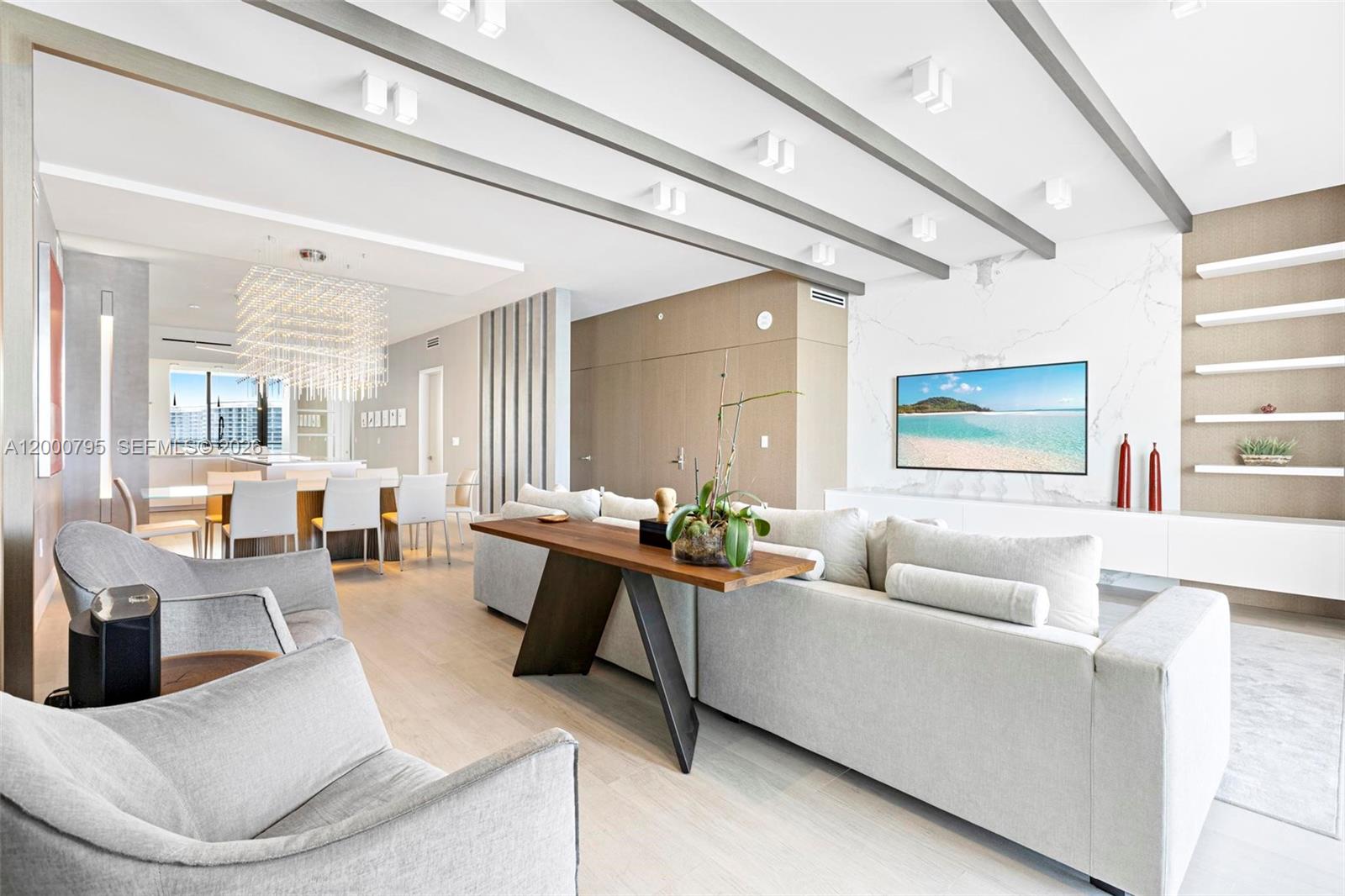 PRIVE CONDO - Residential