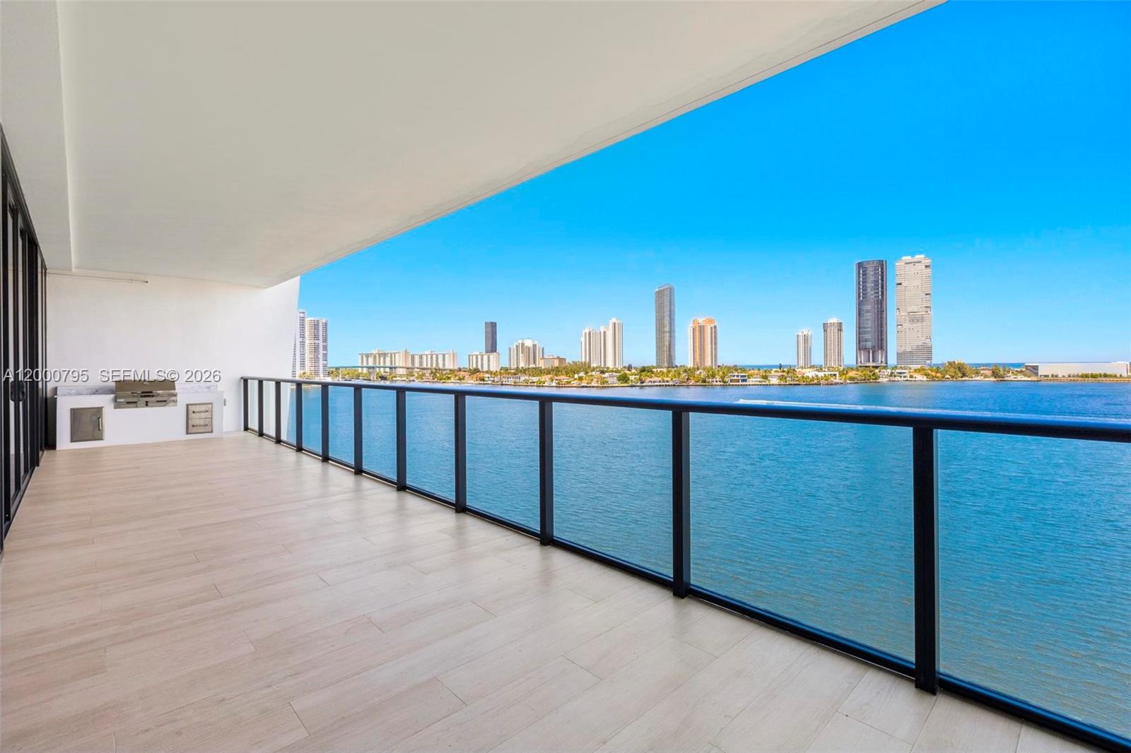 PRIVE CONDO - Residential