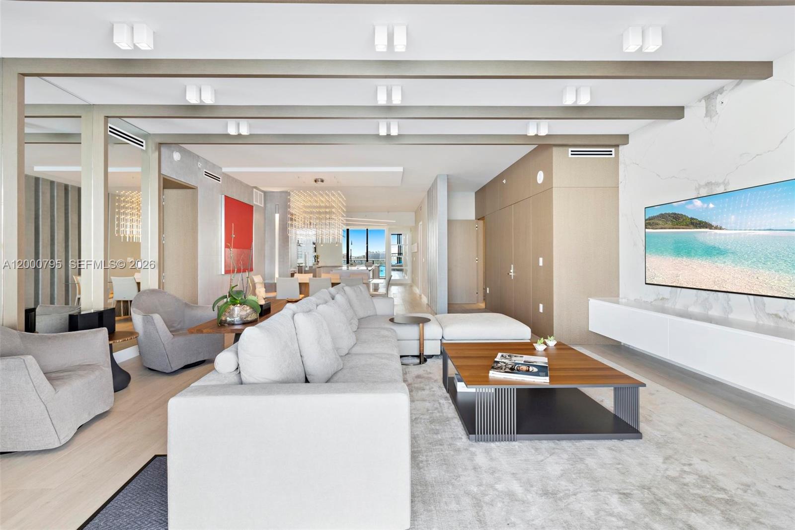 PRIVE CONDO - Residential