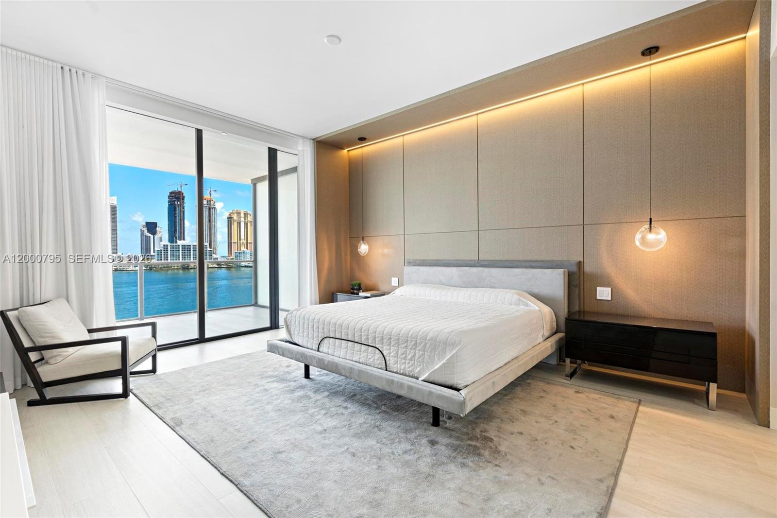 PRIVE CONDO - Residential