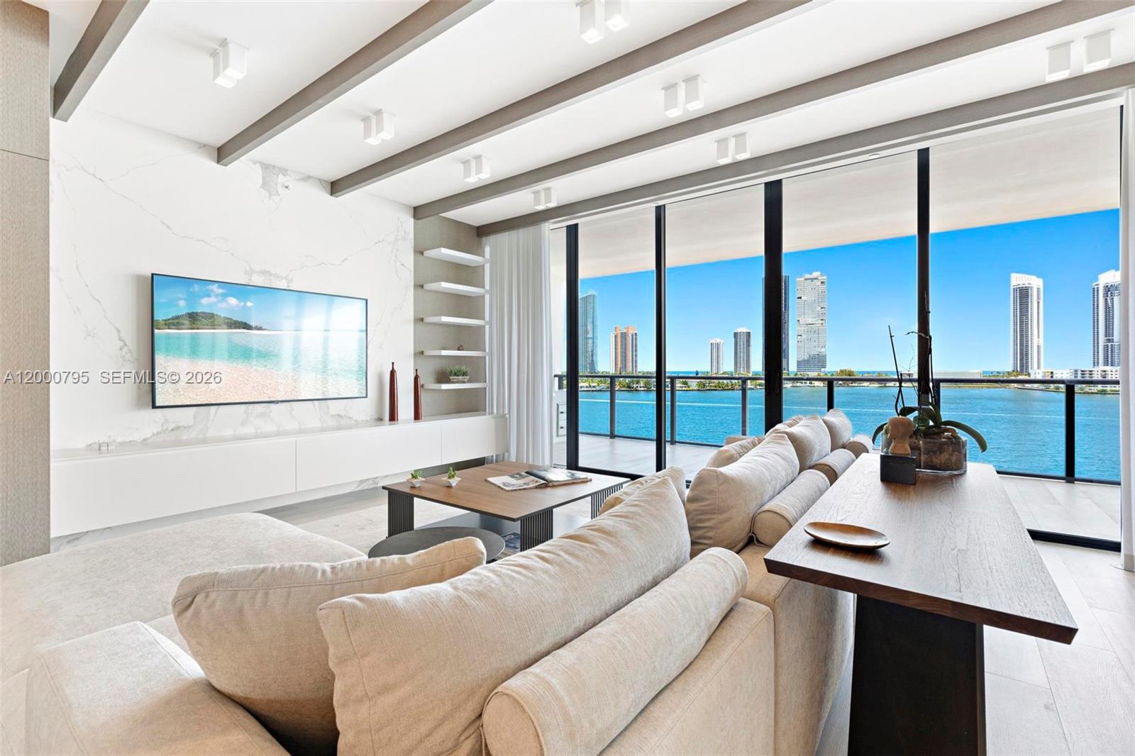 PRIVE CONDO - Residential