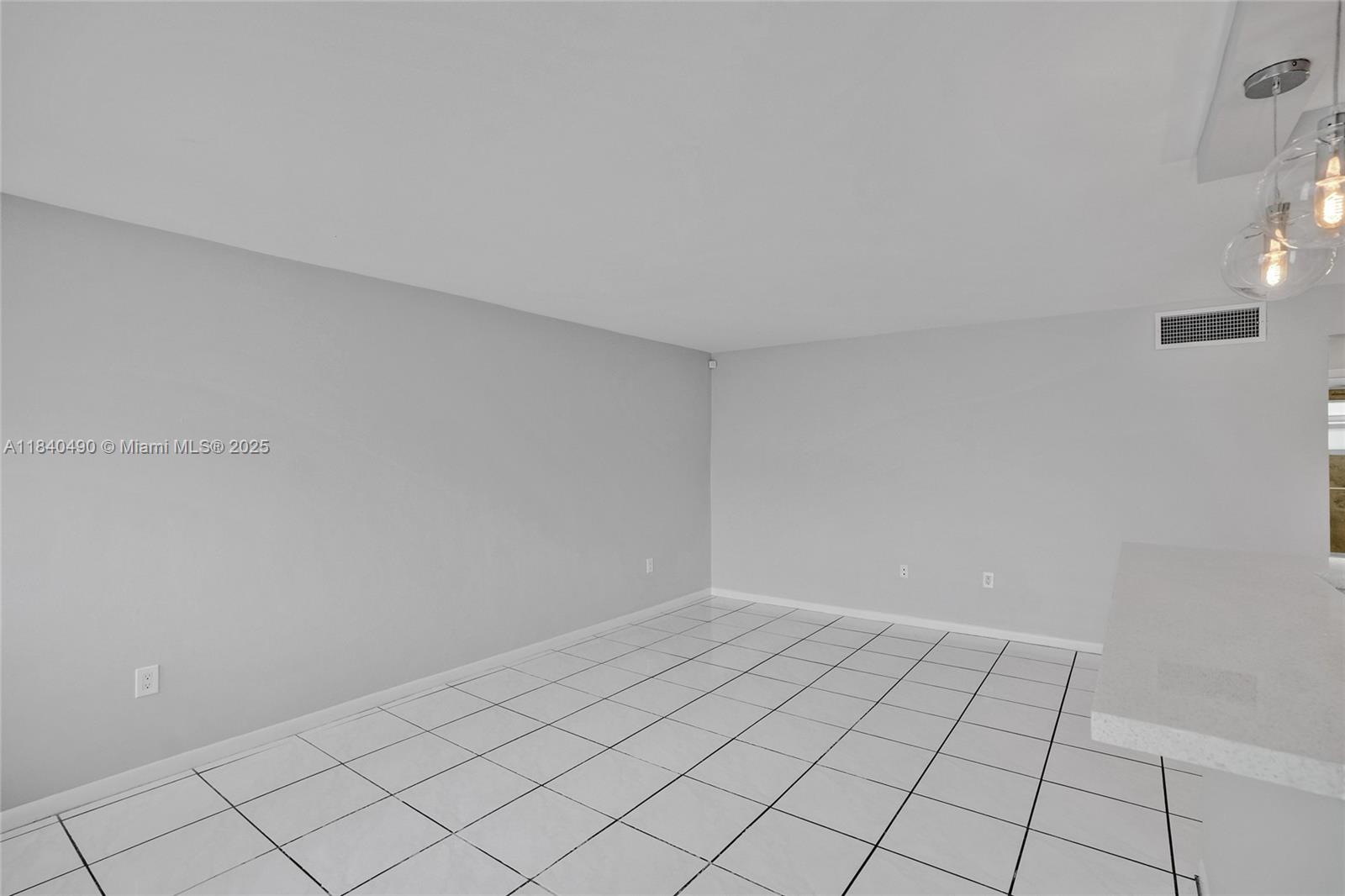 FLAMINGO PARKVIEW CONDO - Residential