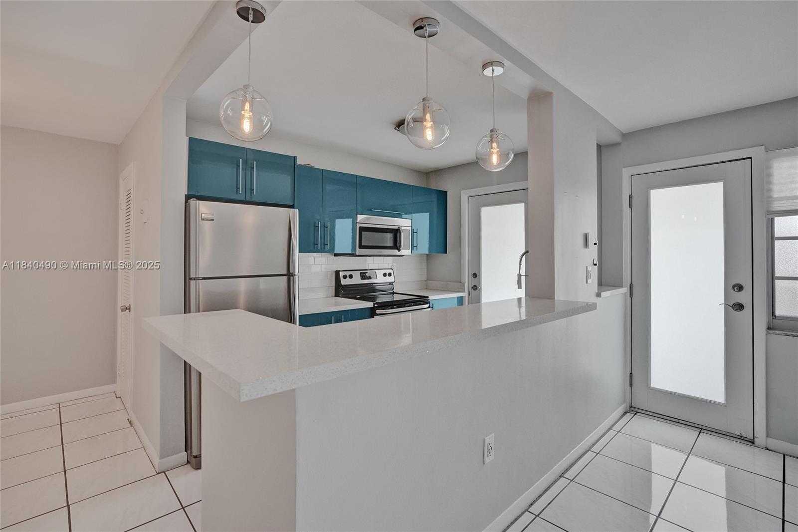 FLAMINGO PARKVIEW CONDO - Residential