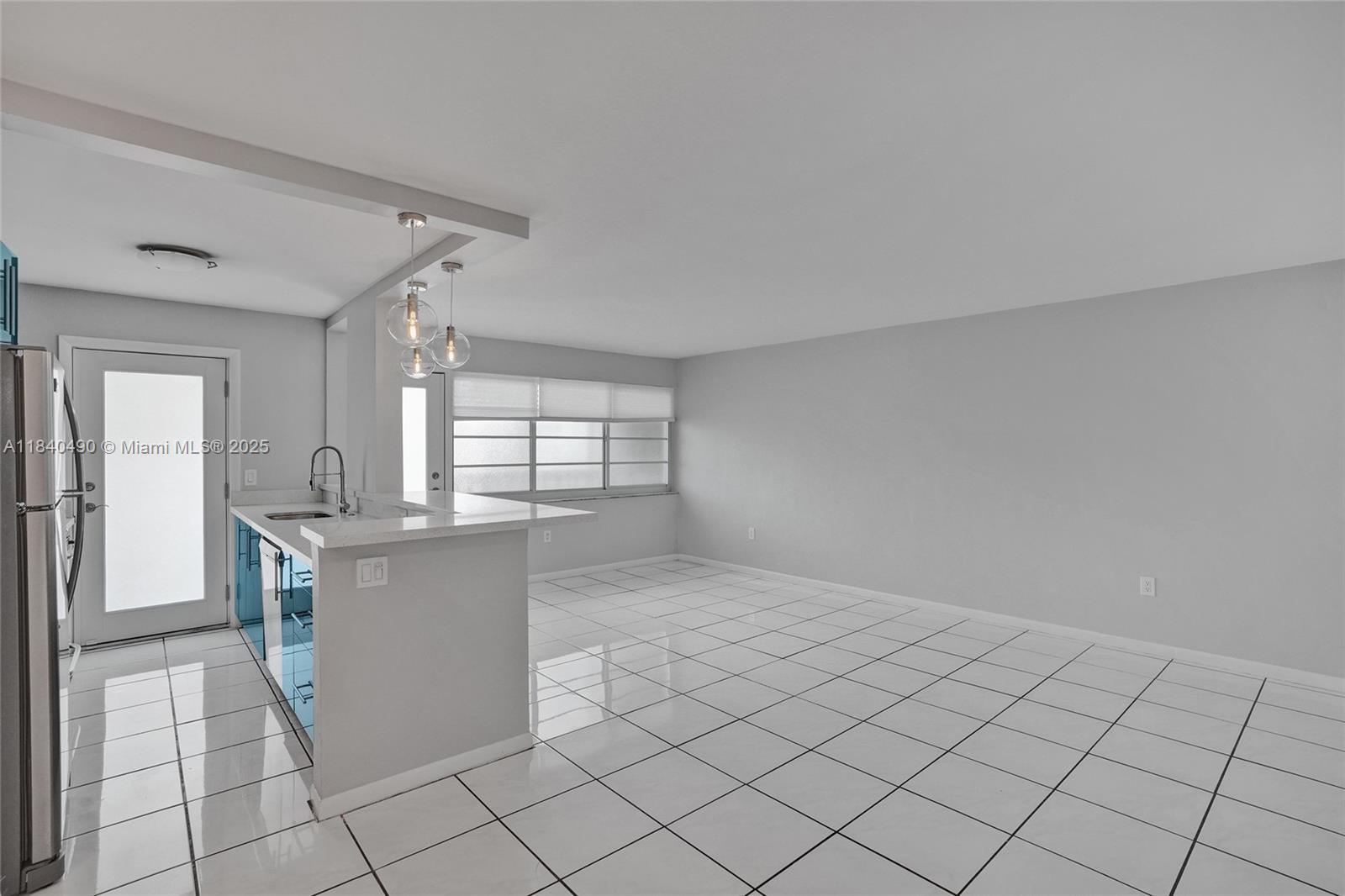 FLAMINGO PARKVIEW CONDO - Residential