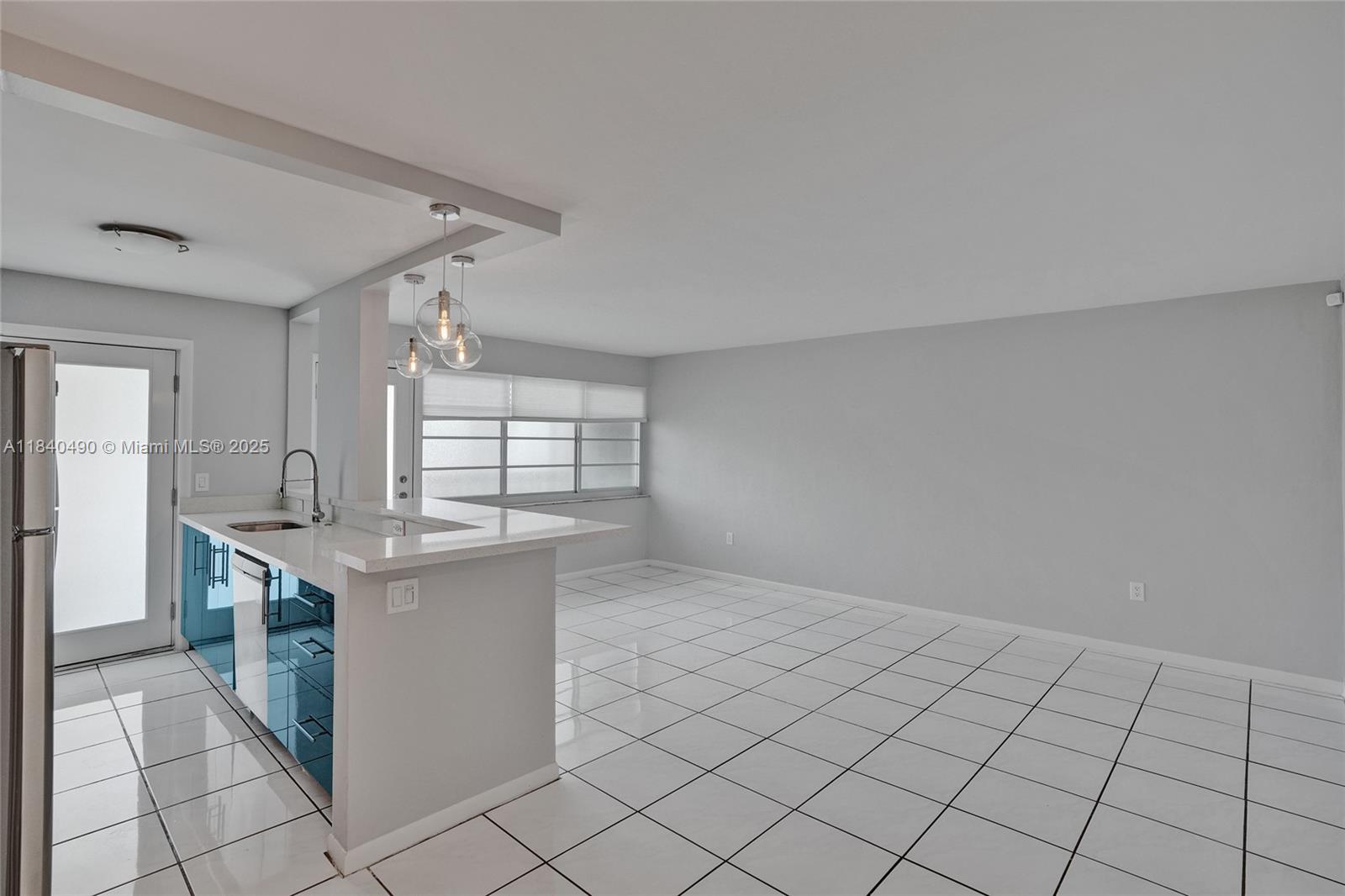 FLAMINGO PARKVIEW CONDO - Residential