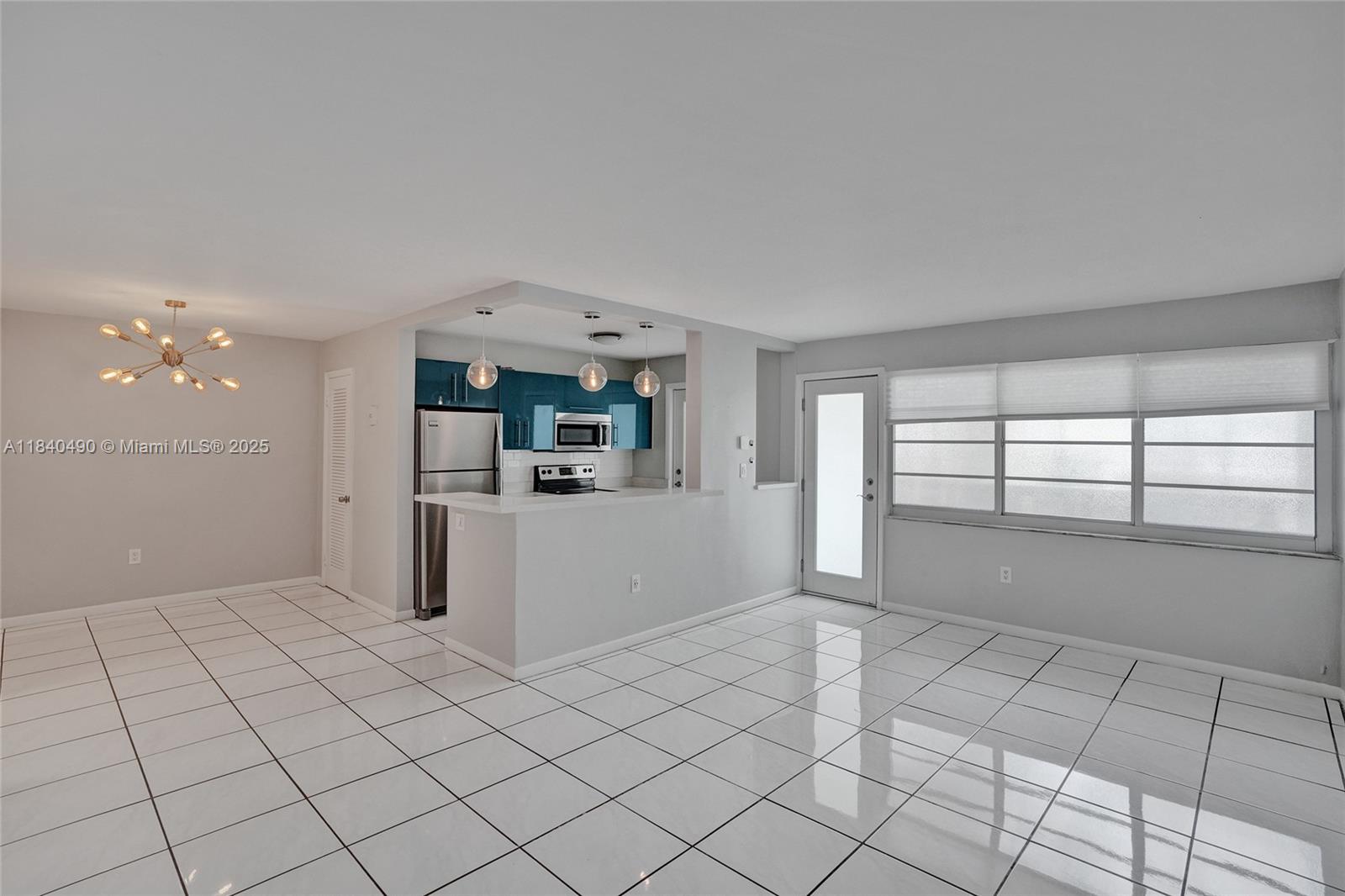 FLAMINGO PARKVIEW CONDO - Residential