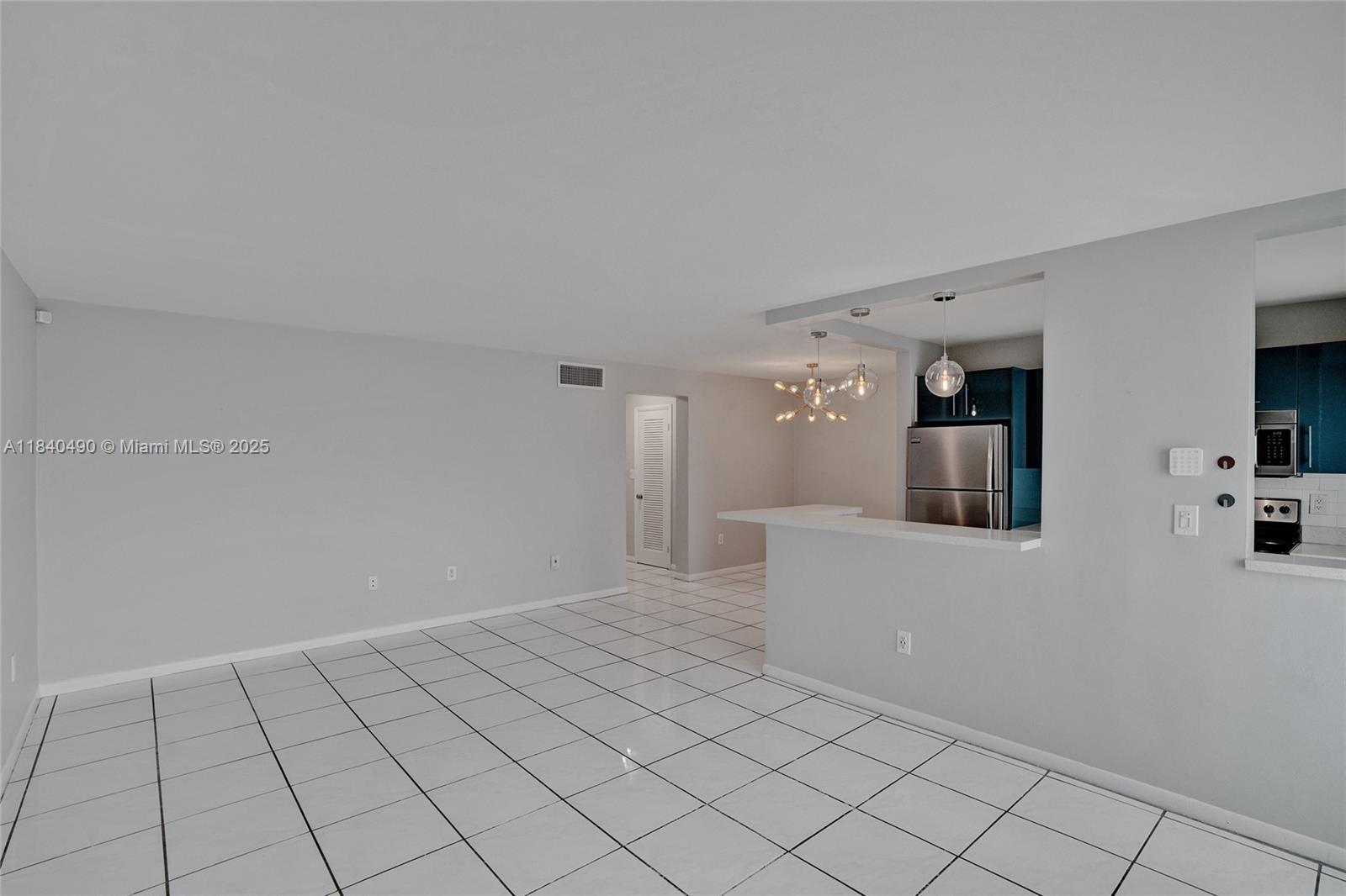 FLAMINGO PARKVIEW CONDO - Residential