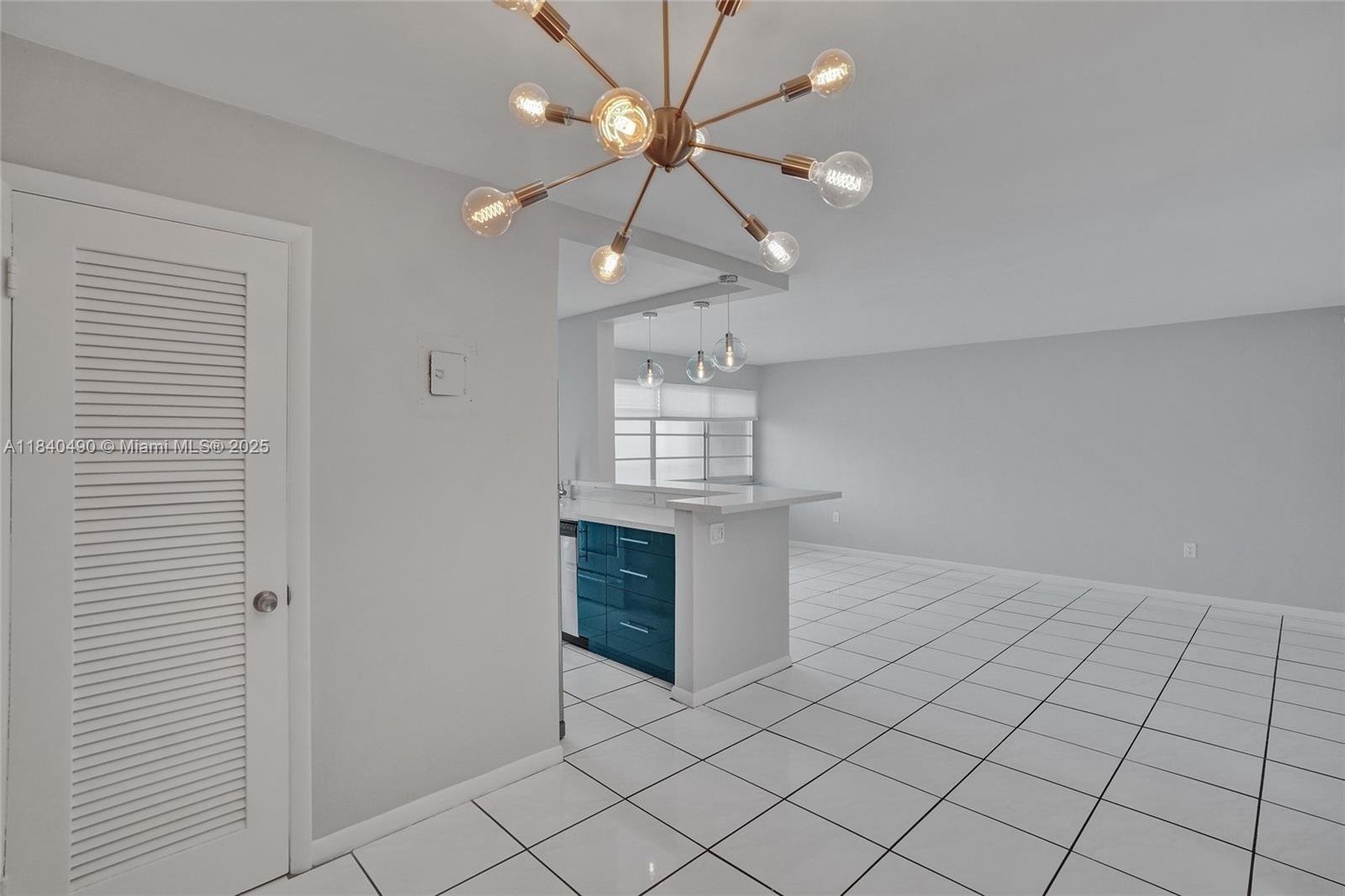 FLAMINGO PARKVIEW CONDO - Residential